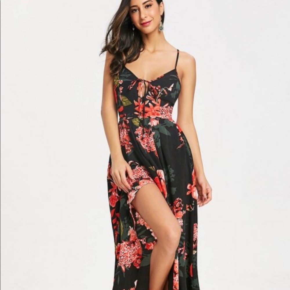 BRAND NEW Maxi Dress ... ( NEVER BEEN WORN )